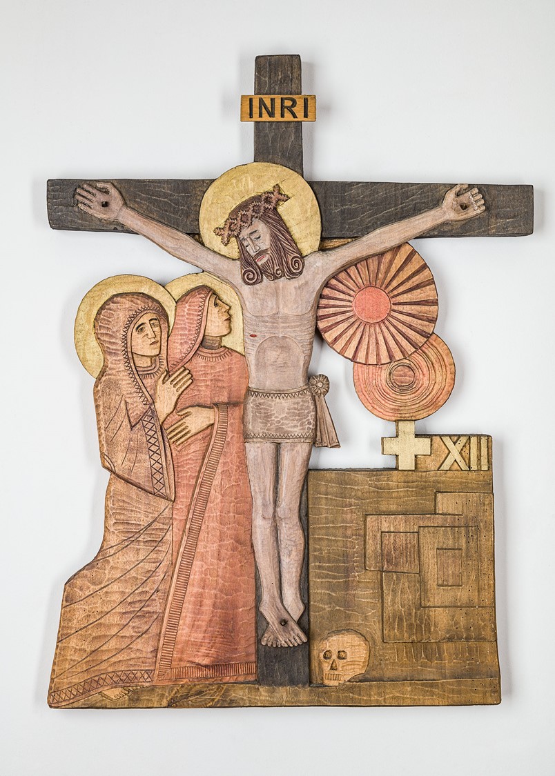 Płaskorzeźba wyrzeźbiona w drewnie, przedstawiająca śmierć Jezusa Chrystusa na krzyżu